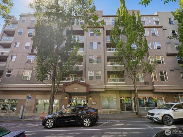 4343 Roosevelt Way NE 508, Seattle WA 98105