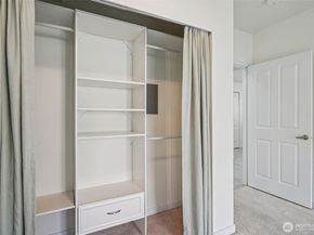 4343 Roosevelt Way NE 508, Seattle WA 98105