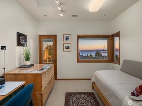 2337 NW 194th Place, Shoreline WA 98177