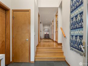 2337 NW 194th Place, Shoreline WA 98177