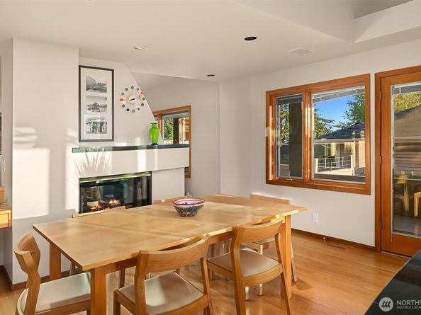 2337 NW 194th Place, Shoreline WA 98177