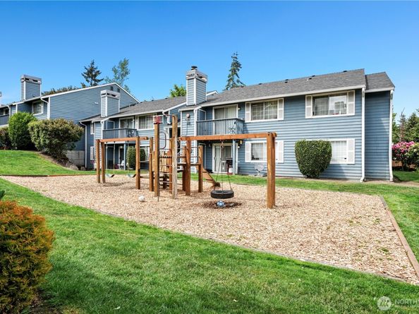 16817 Larch Way D207, Lynnwood WA 98037