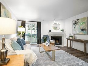 16817 Larch Way D207, Lynnwood WA 98037