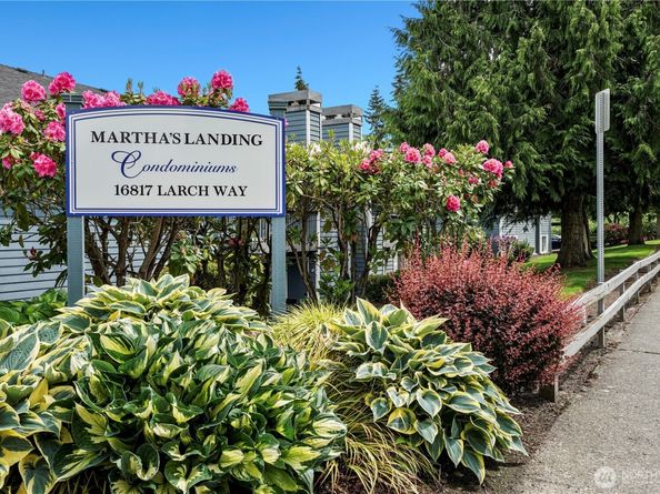 16817 Larch Way D207, Lynnwood WA 98037