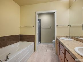 2901 NE Blakeley Street 335, Seattle WA 98105