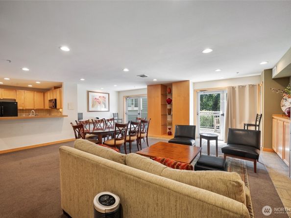 2901 NE Blakeley Street 335, Seattle WA 98105