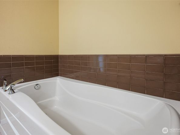 2901 NE Blakeley Street 335, Seattle WA 98105