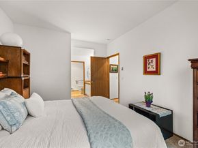 23325 59th Place S 161, Kent WA 98032