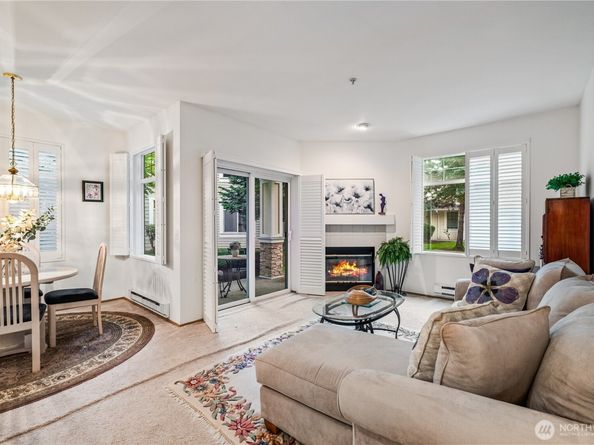23325 59th Place S 161, Kent WA 98032
