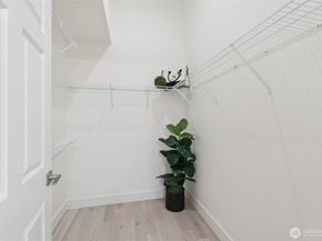 18669 NE 55th Way, Redmond WA 98052