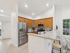18669 NE 55th Way, Redmond WA 98052