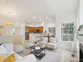 18669 NE 55th Way, Redmond WA 98052