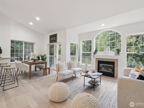 18669 NE 55th Way, Redmond WA 98052