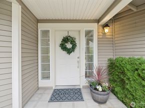 18669 NE 55th Way, Redmond WA 98052