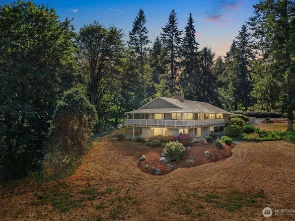 11186 Blue Pond Place NE, Bainbridge Island WA 98110