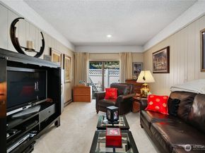 11186 Blue Pond Place NE, Bainbridge Island WA 98110