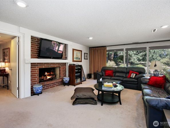 11186 Blue Pond Place NE, Bainbridge Island WA 98110