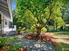 11186 Blue Pond Place NE, Bainbridge Island WA 98110