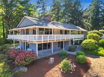 11186 Blue Pond Place NE