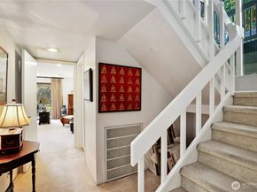 11186 Blue Pond Place NE, Bainbridge Island WA 98110