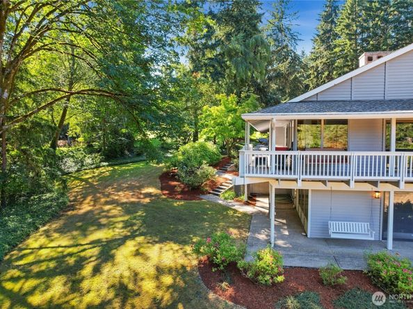 11186 Blue Pond Place NE, Bainbridge Island WA 98110