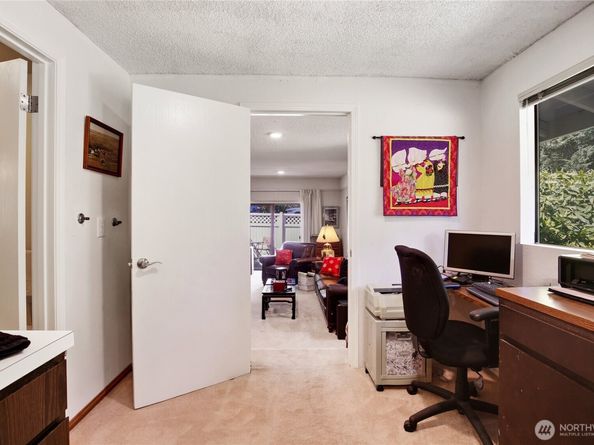 11186 Blue Pond Place NE, Bainbridge Island WA 98110