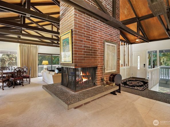 11186 Blue Pond Place NE, Bainbridge Island WA 98110