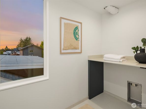 2651 41st Avenue SW, Seattle WA 98116