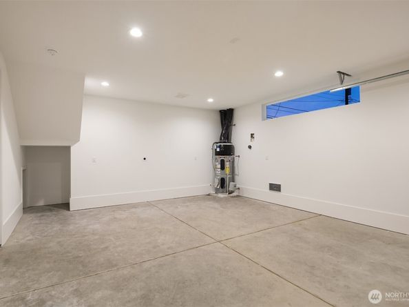 2651 41st Avenue SW, Seattle WA 98116
