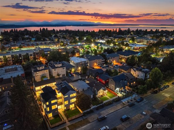 2651 41st Avenue SW, Seattle WA 98116