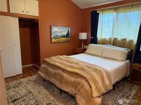 9624 Renton Avenue S A, Seattle WA 98118