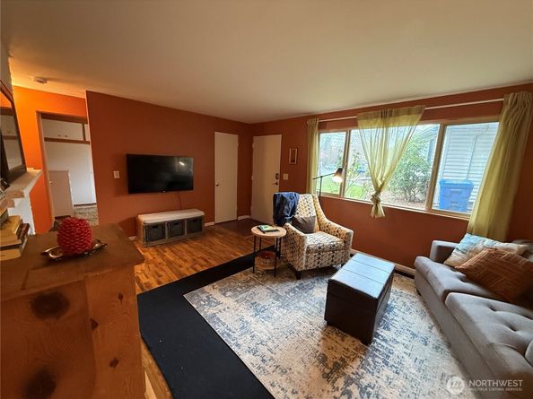 9624 Renton Avenue S A, Seattle WA 98118