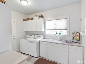 737 Village Circle NW, Bainbridge Island WA 98110