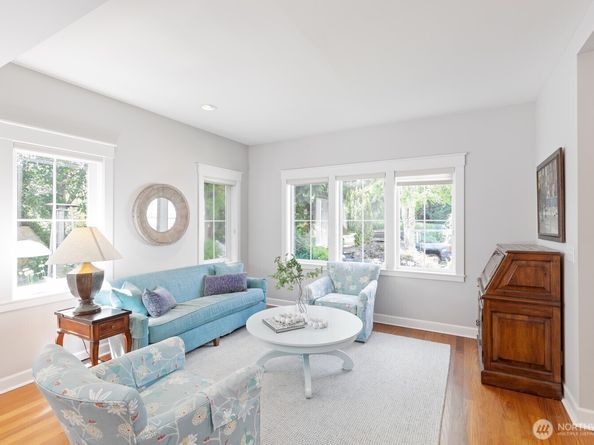737 Village Circle NW, Bainbridge Island WA 98110