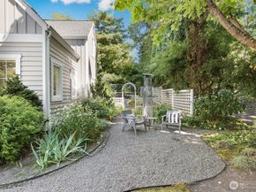 737 Village Circle NW, Bainbridge Island WA 98110