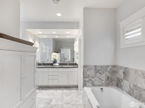 737 Village Circle NW, Bainbridge Island WA 98110