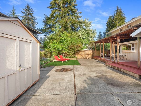 15126 NE 67th Place, Redmond WA 98052