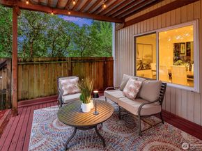 15126 NE 67th Place, Redmond WA 98052