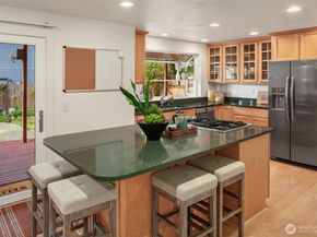 15126 NE 67th Place, Redmond WA 98052