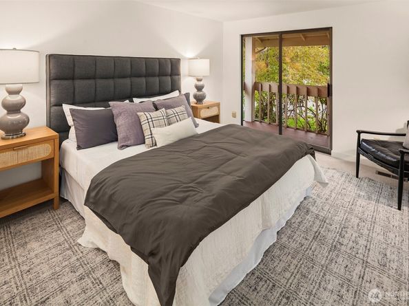 15126 NE 67th Place, Redmond WA 98052