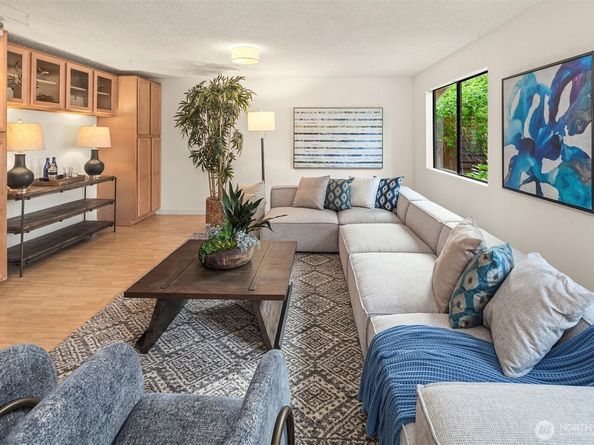 15126 NE 67th Place, Redmond WA 98052