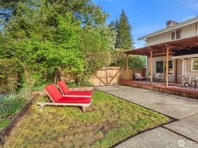 15126 NE 67th Place, Redmond WA 98052