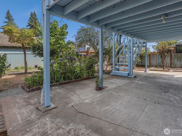 4022 Woodland Park Avenue N, Seattle WA 98103