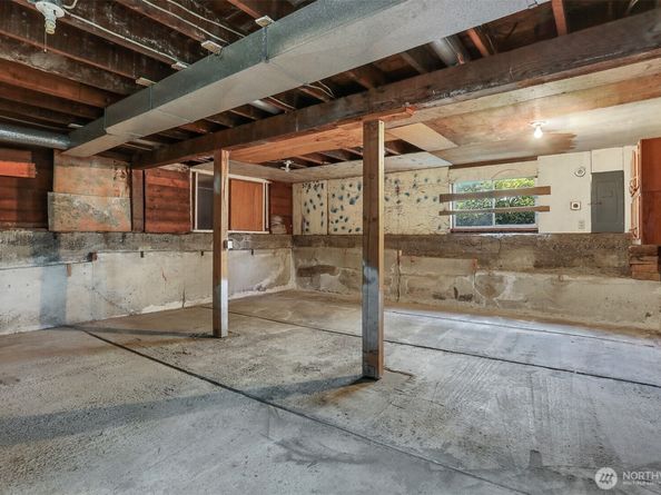 4022 Woodland Park Avenue N, Seattle WA 98103
