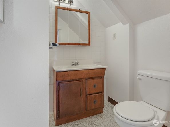 4022 Woodland Park Avenue N, Seattle WA 98103