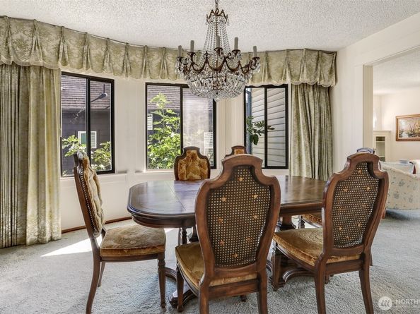4022 Woodland Park Avenue N, Seattle WA 98103
