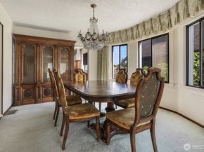 4022 Woodland Park Avenue N, Seattle WA 98103