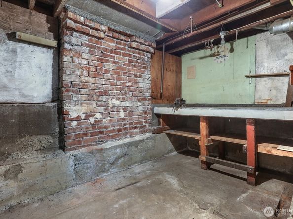 4022 Woodland Park Avenue N, Seattle WA 98103