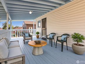 4022 Woodland Park Avenue N, Seattle WA 98103