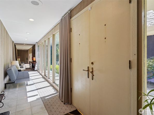19419 Grannis Road, Bothell WA 98012